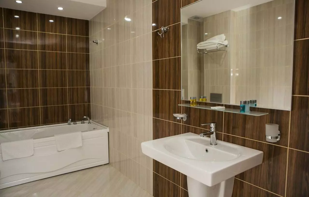 azalea_shabaviz (18).jpg